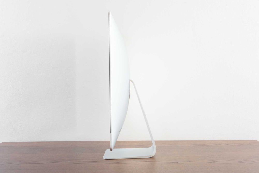 2 Identical Apple iMacs - 2017 (i5 3.0GHz/8GB/SSD/Radeon Pro 555)64739023519874121