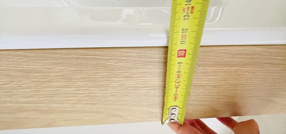 Pia de porcelana e madeira marca “Duravit”
