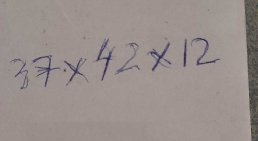 Bandaca de bar com gafeta e parteleira