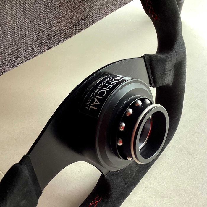 Volante Simagic com QR Moza