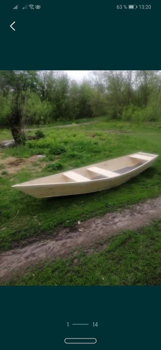 Лодка деревянная плоскодонка. Пгт. Сосниця