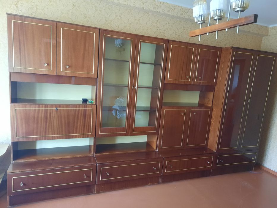 Продам Румунську стінку б/ у