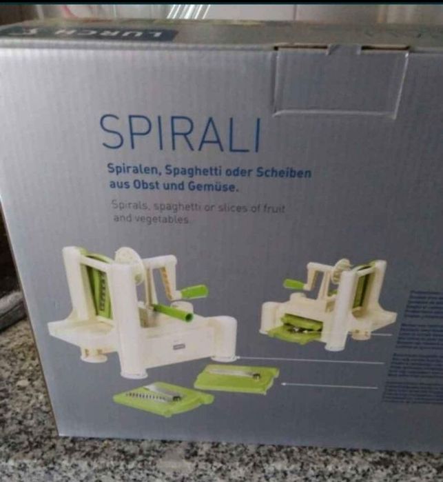 Spiralizer with Multiple Blades427934336828067843