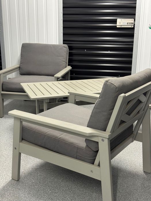 Conjunto IKEA exterior cadeirões + mesa