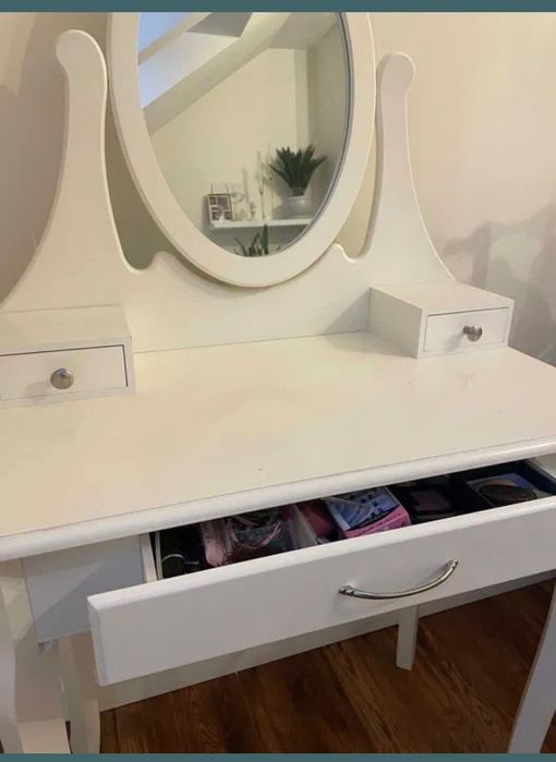 Konsola biała z lustrem