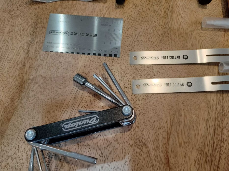 Artigos para guitarra e baixo da Dunlop