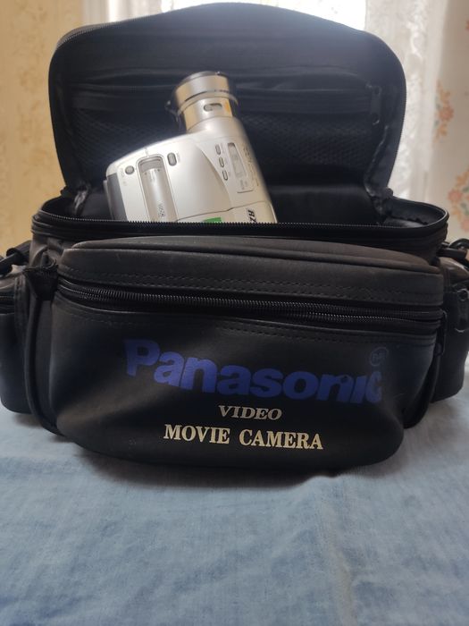 Кинокамера Panasonic NV-RZ 17