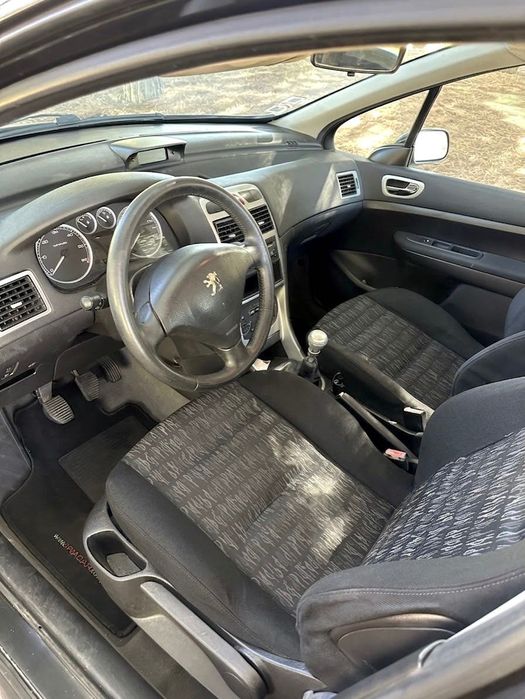 Peugeot 307 1.4hdi impecável