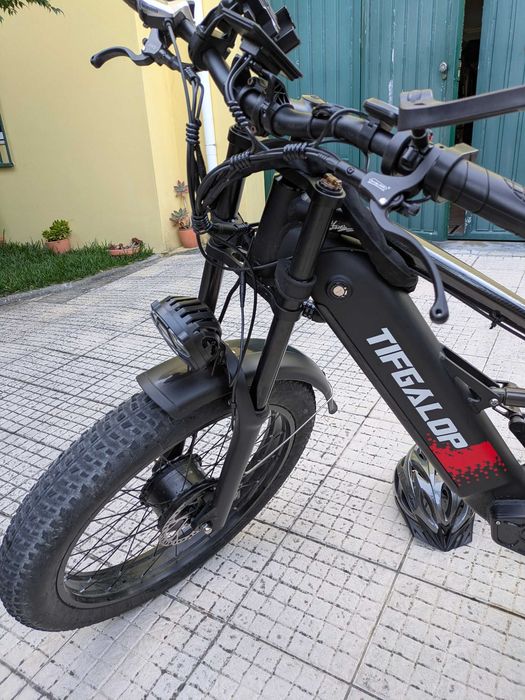 Bicicleta Eléctrica com motor duplo
