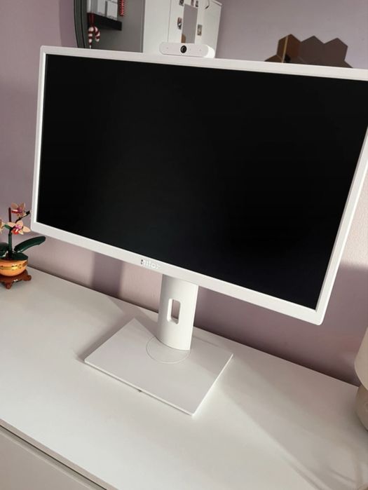 Monitor e teclado ( opcional)
