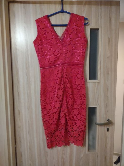 Sukienka ażurowa amarant