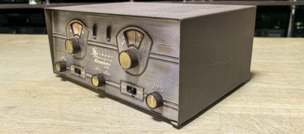 Вінтажний радіоприймач Calbest stereophonic