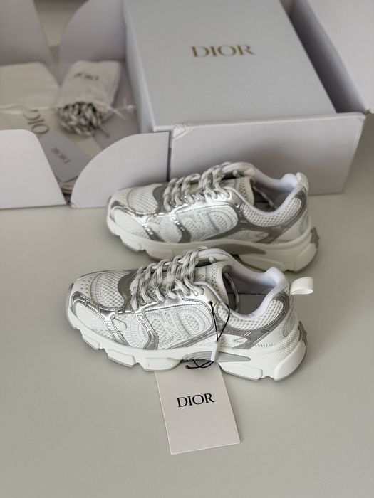 Diōr ホワイト スニーカー 42 Кросівки Dior в наявності 37 та 38 розміо діор: 10 300 грн