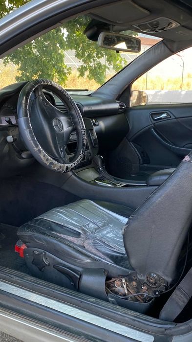 Vendo c220 sport coupe  full extras