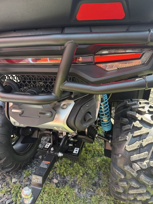 Salon ”Quadowy Life ” : CfMoto 1000  Black