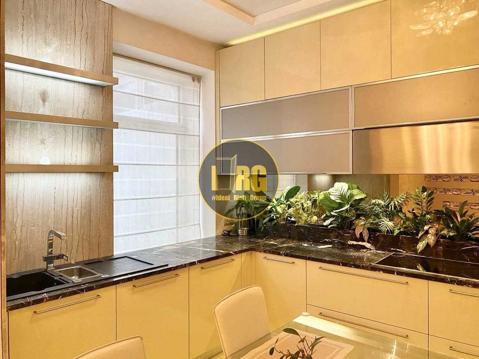 3К, 120м2, Левандовськог 5, Арсенальна,  Печерськ, Автономне опалення