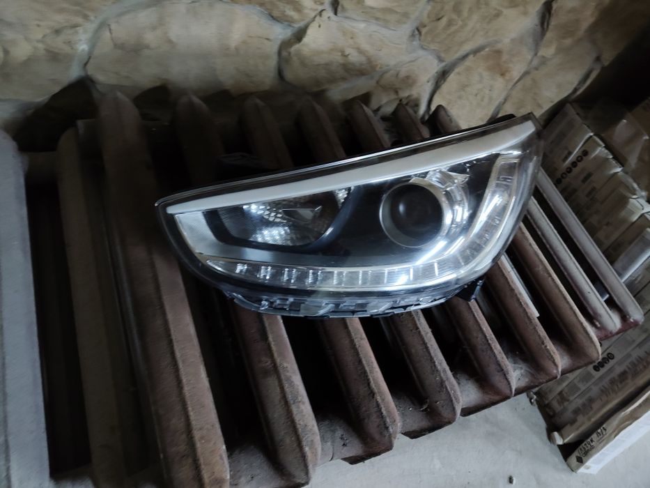 Hyundai Accent Фара