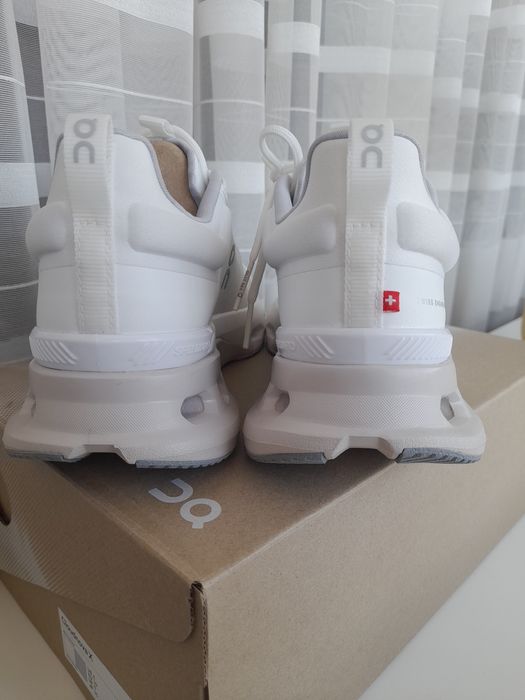 Кросівки On Cloudnova X (39р)