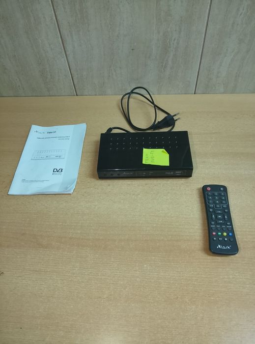 Odbiornik cyfrowej telewizji naziemnej DVB-T Lark Enjoy 2.0