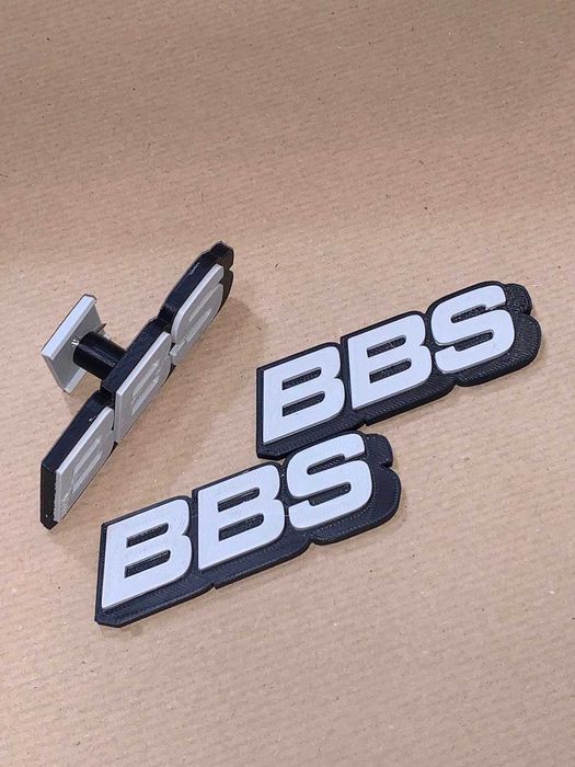 Значок BBS на решітку радіатора BMW E30