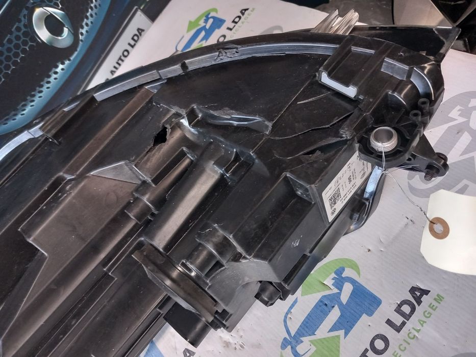 Ótica direita Volkswagen Golf 7