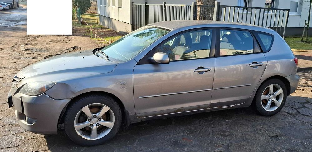 Mazda 3 hatchback rocznik 2004 / silnik 1,6