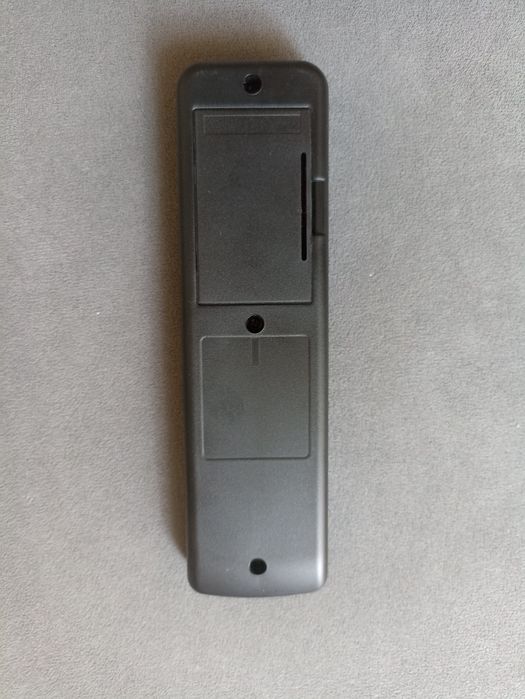 Пульт к видеомагнитофону Sharp