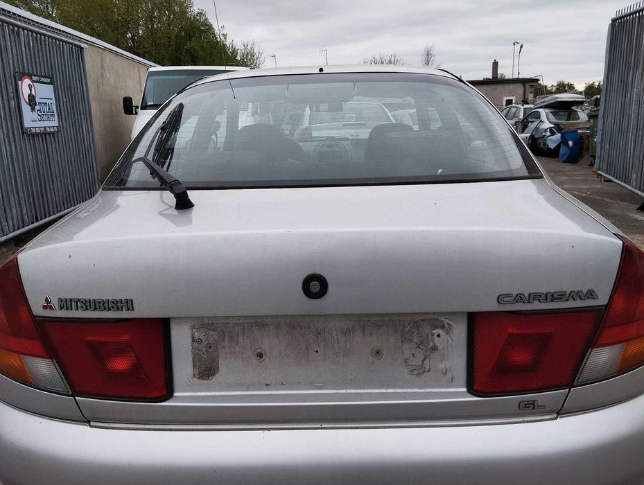 Mitsubishi Carisma 1.6i 5D 1999r.Klapa bagażnika.