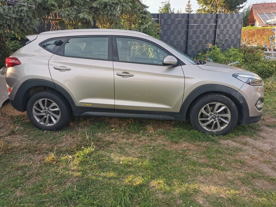 Hyundai iX35  2.0CRDi, Hyundai Tucson 2.0 CRDi