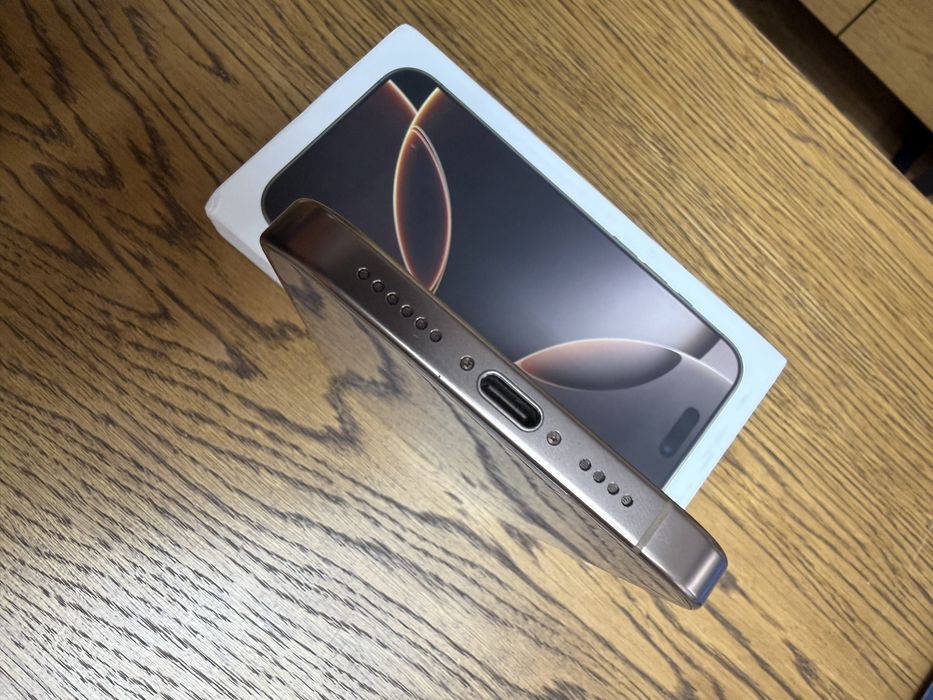IPhone 16 Pro Мax 512гб стан 10/10 батарея 90%