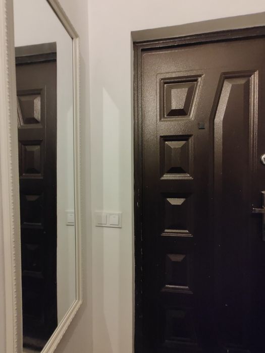 Продам 1 комнатная квартира метро Вокзальная (Южный Вокзал).Недорого!