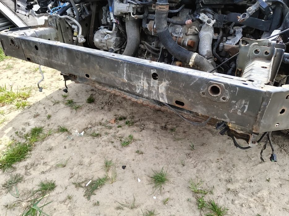 Belka przednia wzmocnienie zderzaka toyota Avensis T27