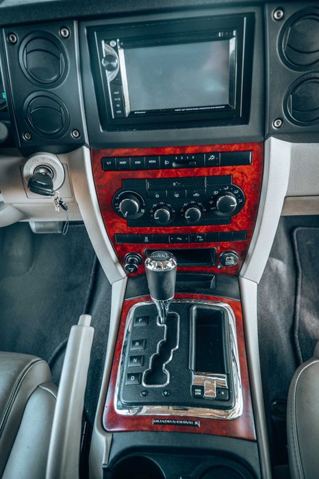 Jeep commander 3.0