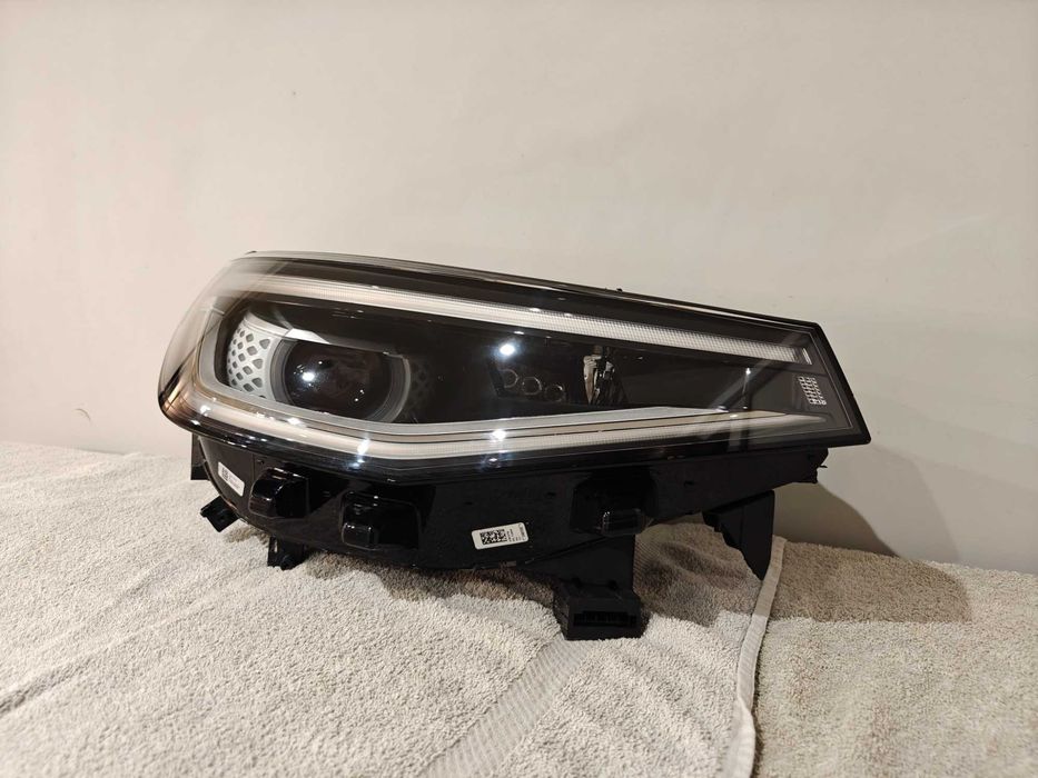 Lampa Prawy Przód Full LED IQ LIGHT Volkswagen ID4 ID.4 EUROPA