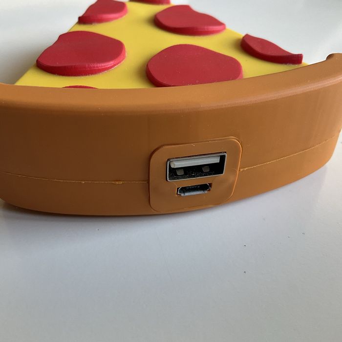 Power Bank Pizza (New)64739229511041124