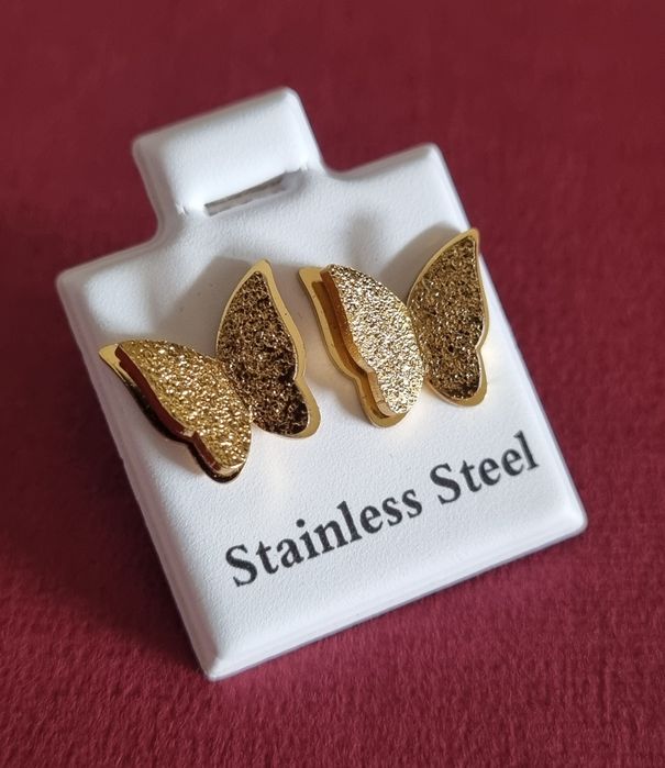 Brinquinhos borboletas douradas 3D, em aço.