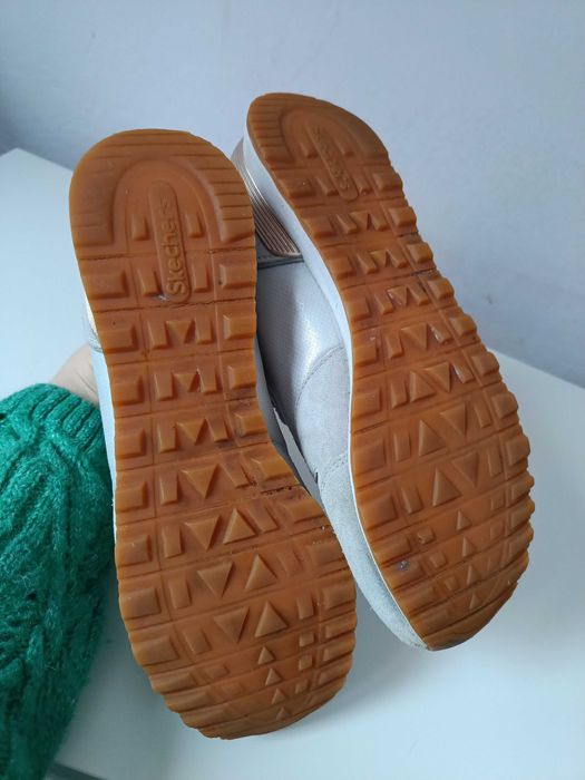 Skechers 40 damskie buty sportowe wygodne jogging