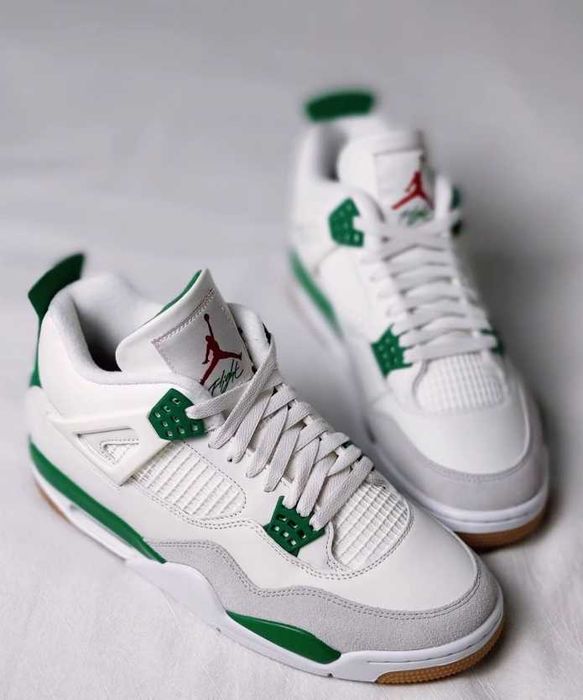 Jordan 4 Retro SB Pine Green R.37.5