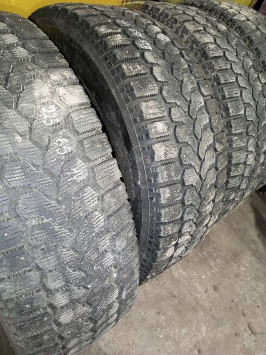 Резина зимняя 225/65/17