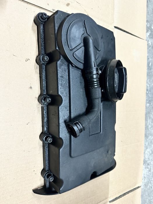 Клапана кришка 2.0 тді BKD BKP 2.0 tdi