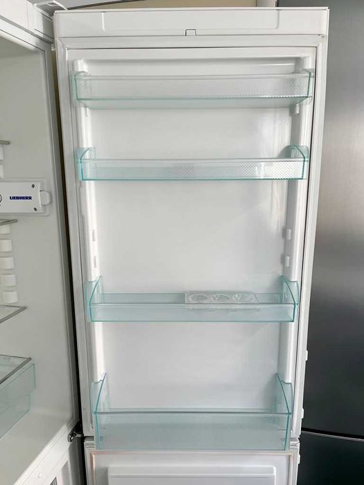 Lodówka Liebherr 181 cm, CUP3021, szerokość 55 cm, 269 litrów, A+