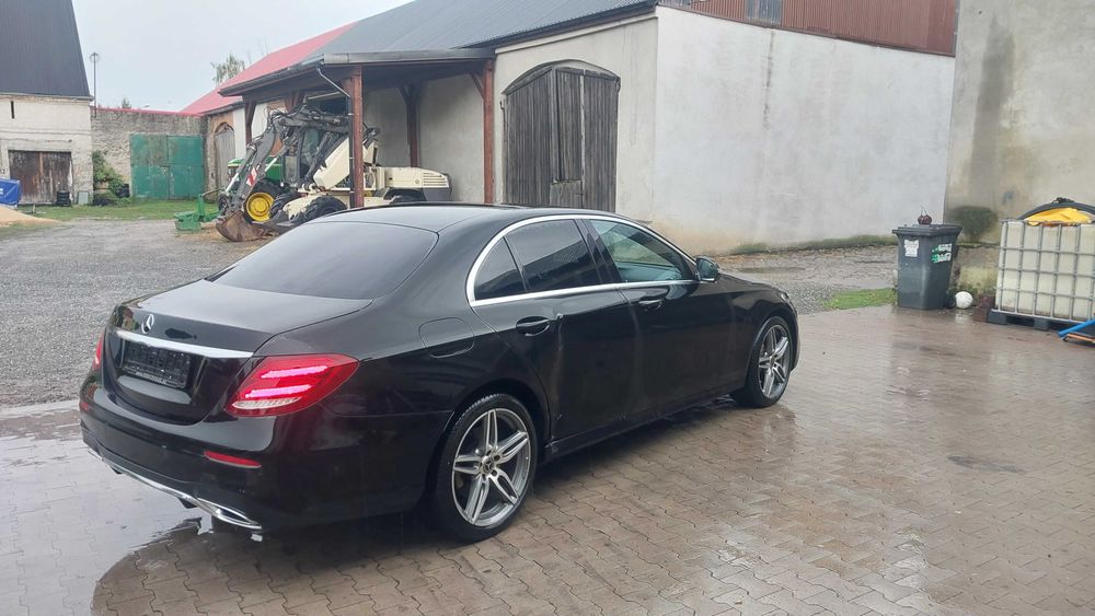 Mercedes benz e350d v6 w213 amg 4matic 9g
