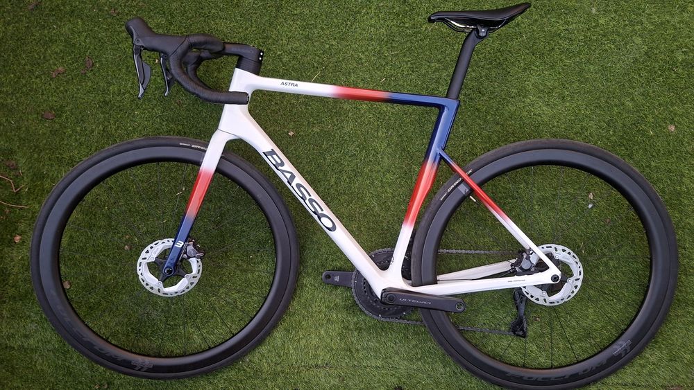 Bicicleta Basso Astra – Shimano Ultegra Di2T54
