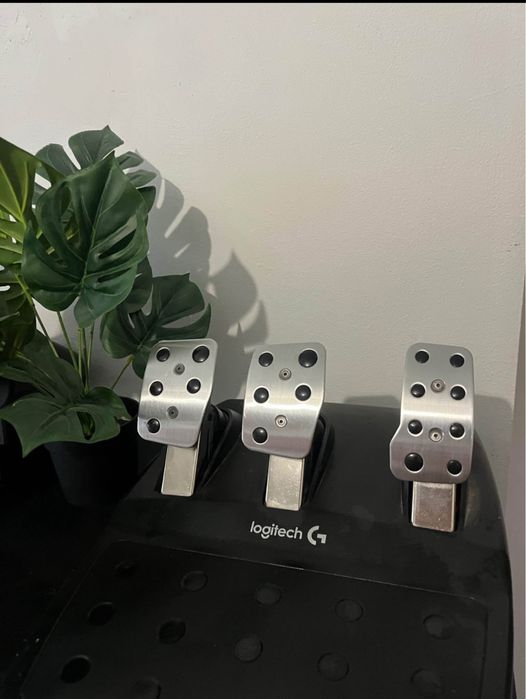 Продам ігровий кермо Logitech G29 + КПП (H-Shifter)