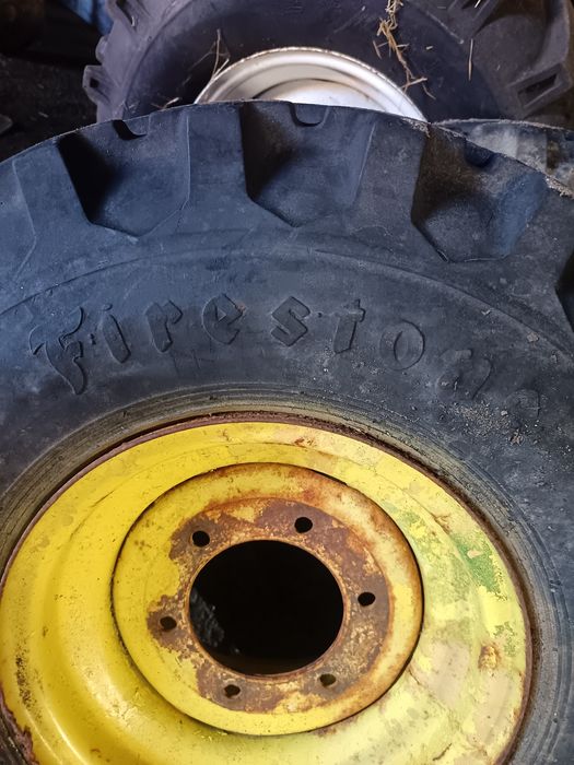 Peneus em noventa por cento