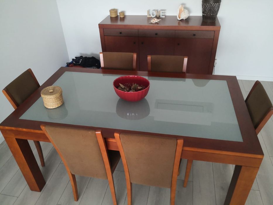 Móveis de sala em madeira maciça