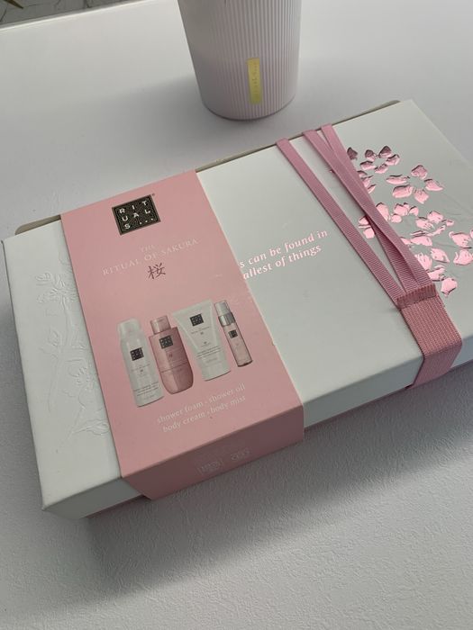 Набір подарунковий Rituals ritual of Sakura Gift Set розмір S