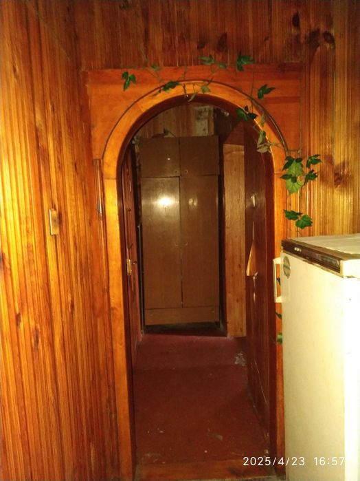 Продам 1/2 житлового будиноку.