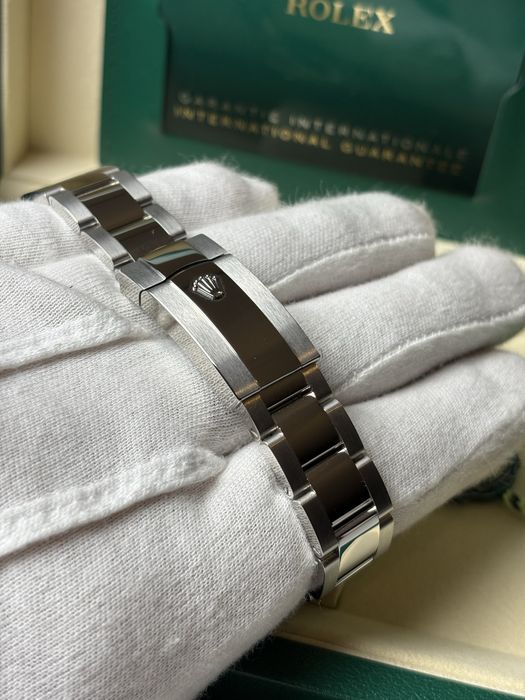 Rolex datejust 126334 roman blue dial 41mm