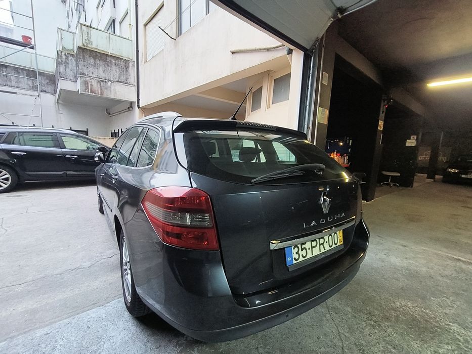 Renault Laguna Break 1.5dci Luxe Previlege ano 2011
